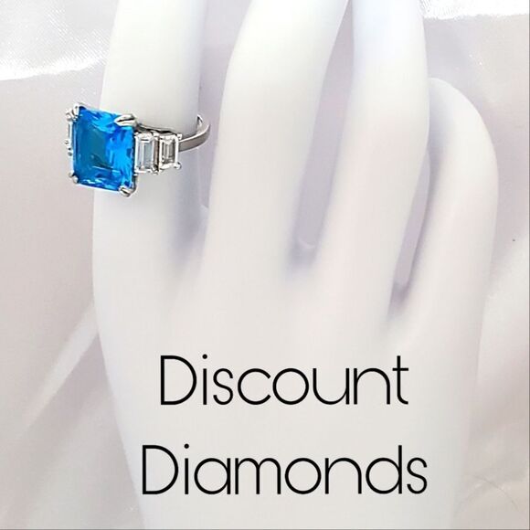 4.50 Ct. Blue Sapphire & White Baguette Diamond Cocktail Ring on 925 Silver - Picture 5 of 6